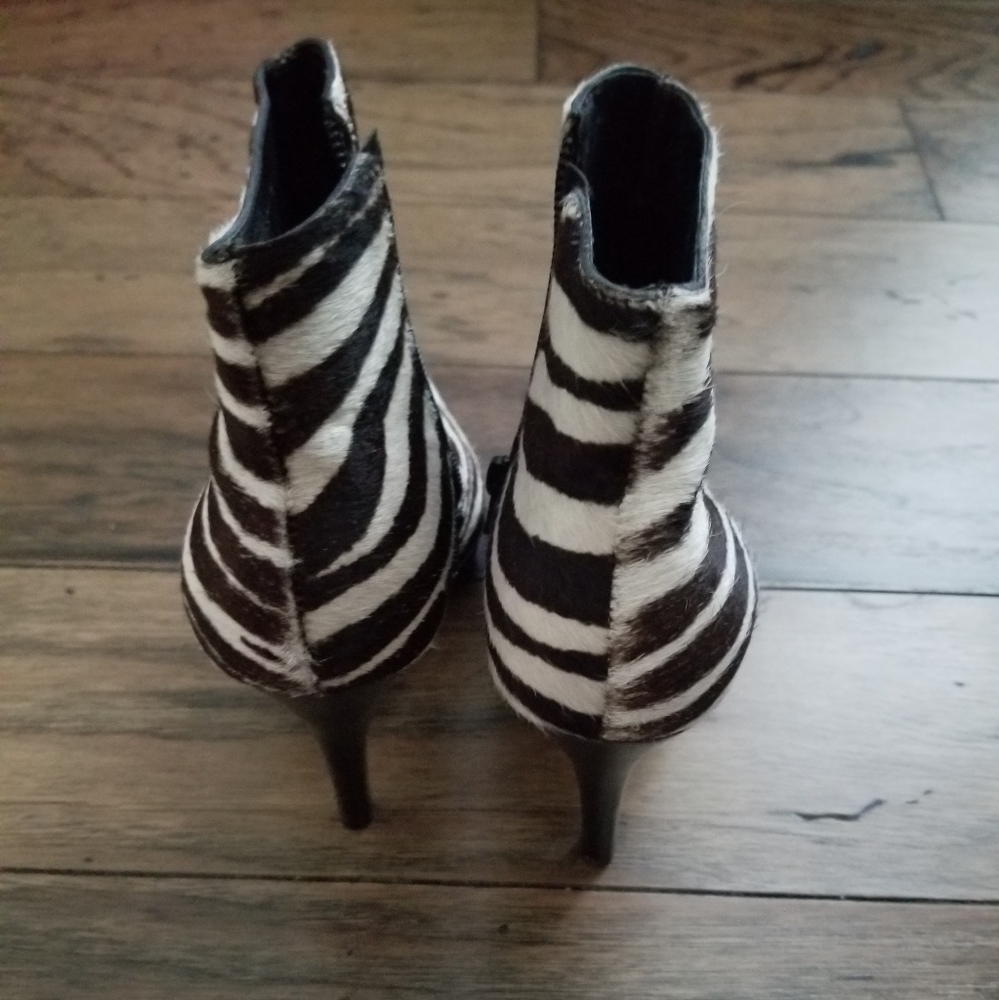 Steve Madden Mohair Zibra Print Platform Ankle Boots Survey Size 7 M - Picture 11 of 12